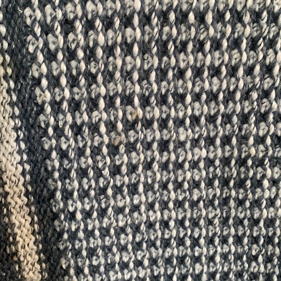 Poncho sweater - Picture 4 of 6